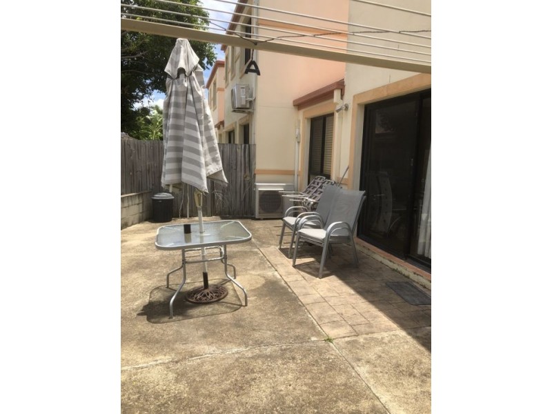 Unit 7 74 Plaza St, Wynnum West QLD 4178