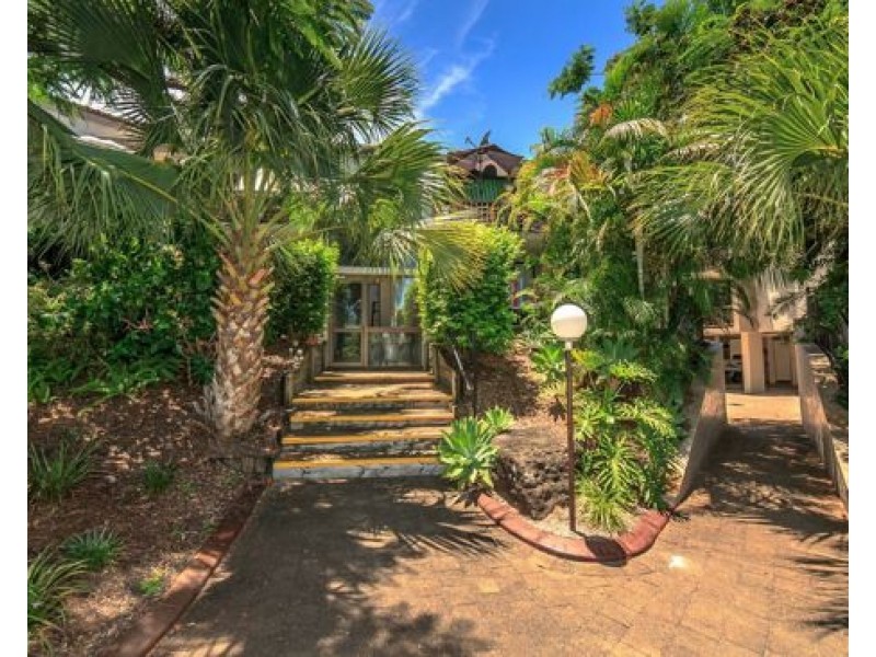 17/111 Markeri Street, Mermaid Waters QLD 4218