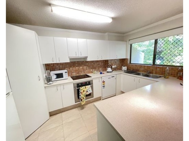 17/111 Markeri Street, Mermaid Waters QLD 4218