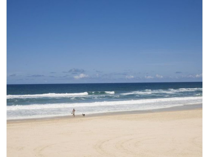 17/111 Markeri Street, Mermaid Waters QLD 4218