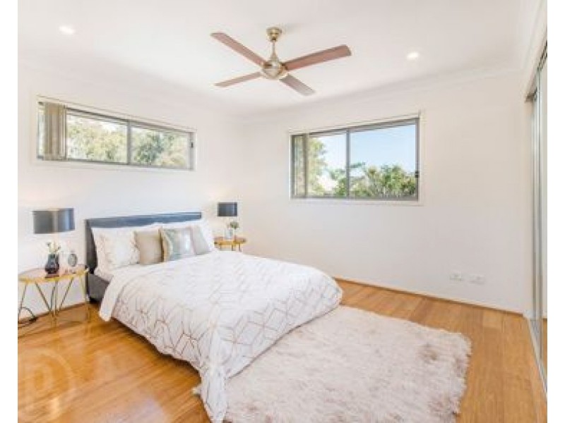 4 Mead Place, Calamvale QLD 4116