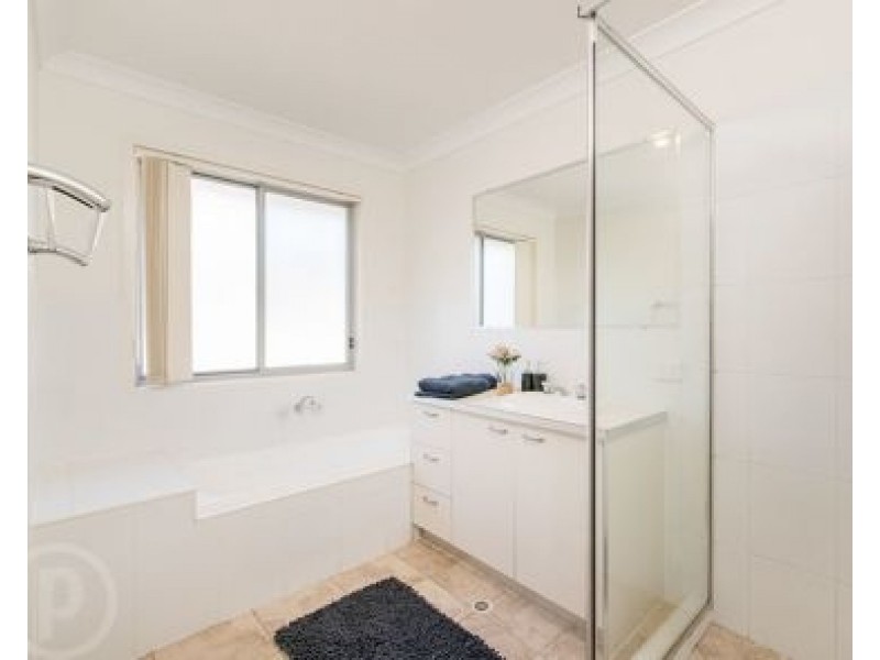 4 Mead Place, Calamvale QLD 4116