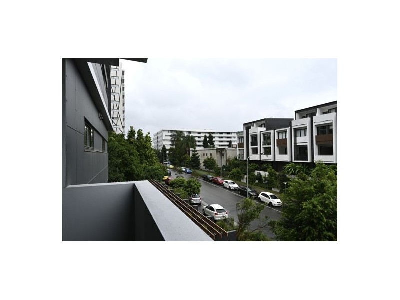 2014/35 Tondra Lane, West End QLD 4101