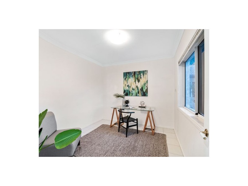1 Ellesmere Place, Parkinson QLD 4115
