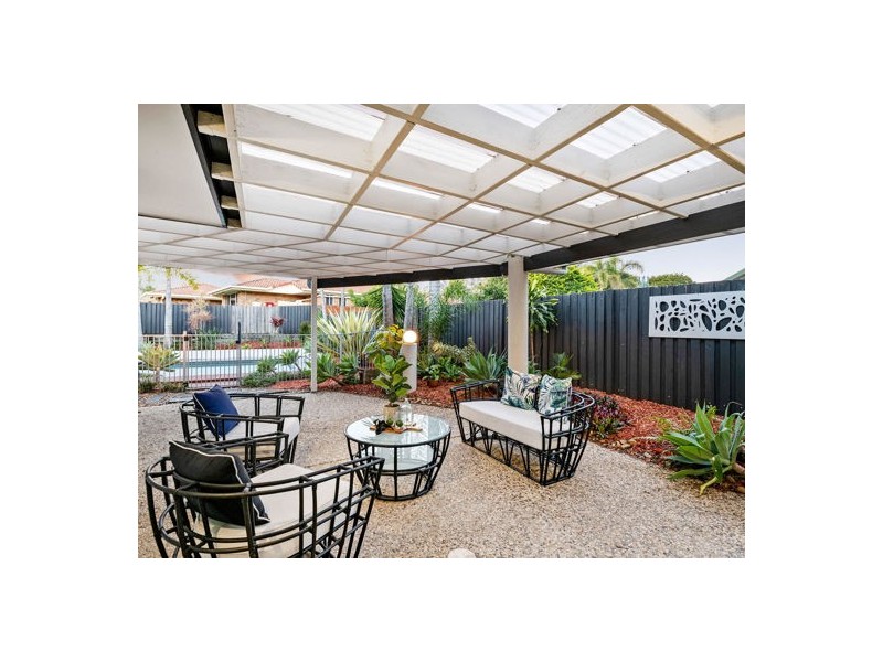 1 Ellesmere Place, Parkinson QLD 4115