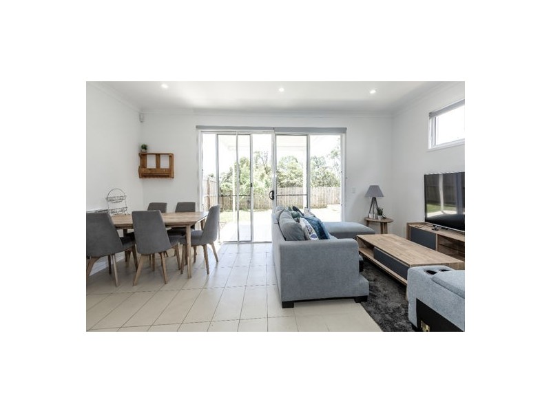 24 Bonogin Road, Mudgeeraba QLD 4213