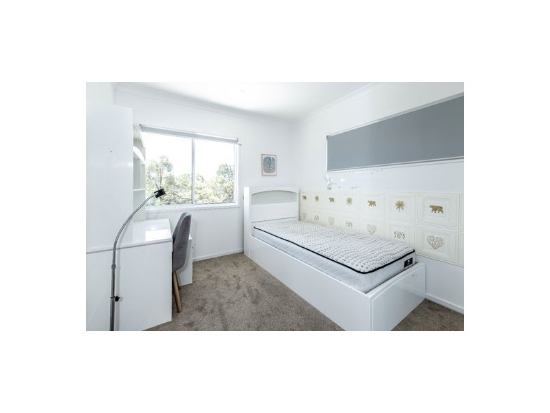 24 Bonogin Road, Mudgeeraba QLD 4213