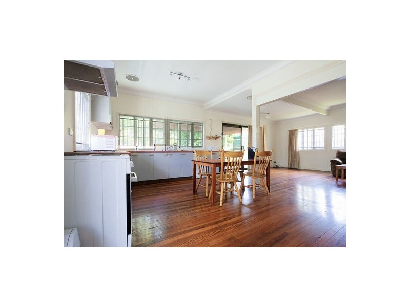 74 dell road, St Lucia QLD 4067
