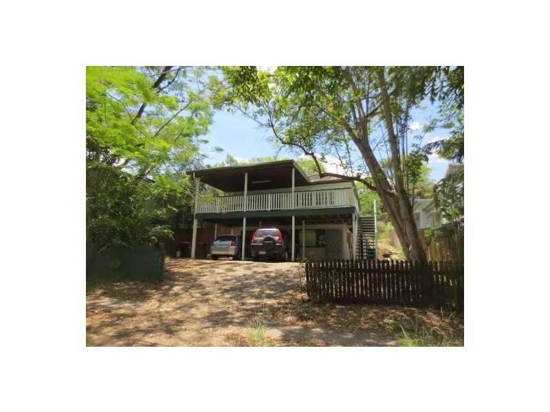 74 dell road, St Lucia QLD 4067