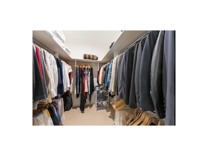 2 3028 The Boulevard, Carrara QLD 4211