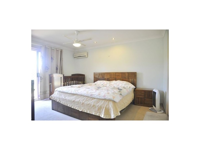 18 Bellflower Place, Calamvale QLD 4116