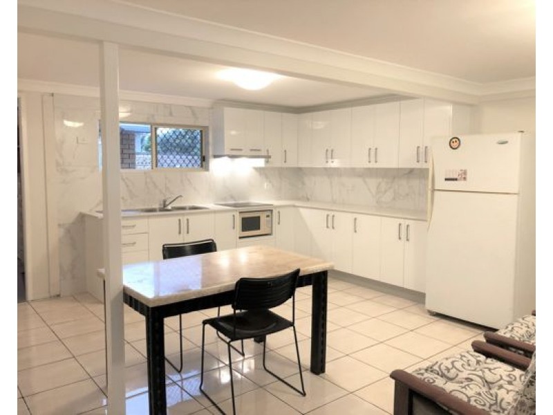5C Darlington Street,, Macgregor QLD 4109