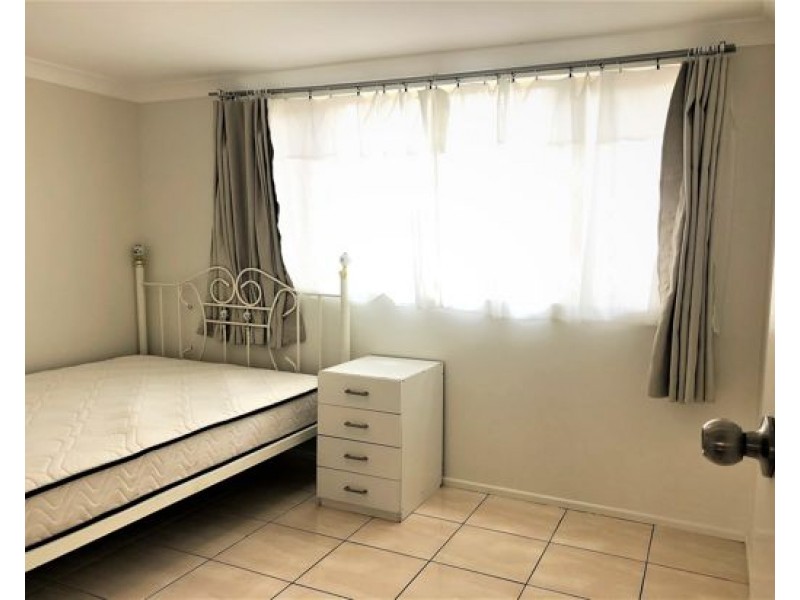 5C Darlington Street,, Macgregor QLD 4109