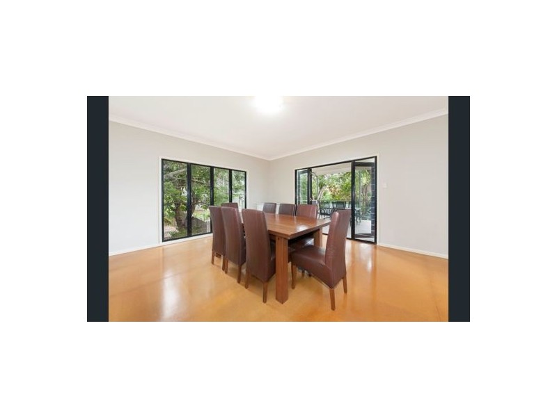 R3/250 Sir Fred Schonell Drive, St Lucia QLD 4067