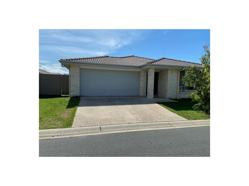 15 Redondo ST, Ningi QLD 4511