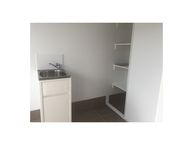15 Redondo ST, Ningi QLD 4511