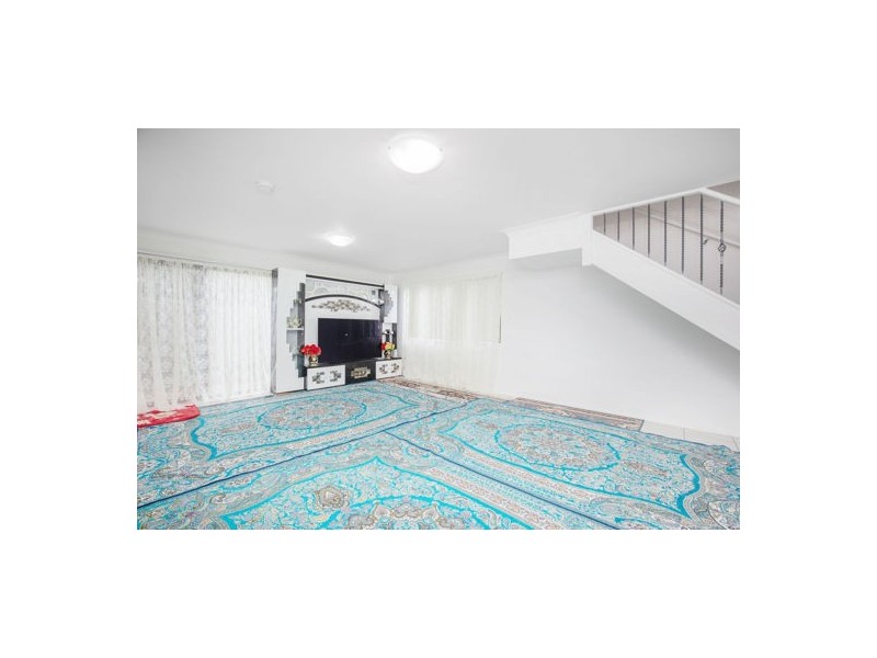 34 11 Portia St, Kingston QLD 4114