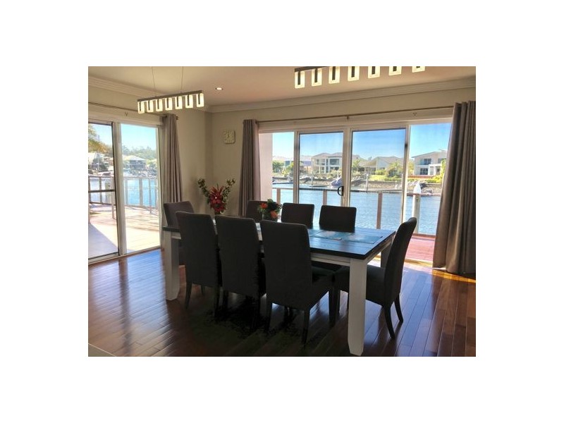 52 Buccaneer Way, Coomera Waters QLD 4209