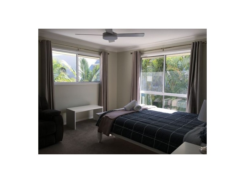 52 Buccaneer Way, Coomera Waters QLD 4209