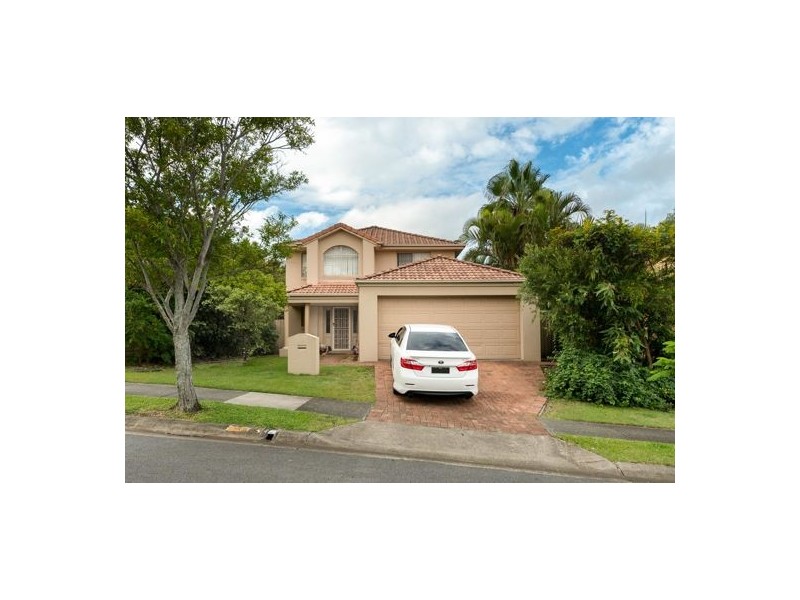 16 Oakridge Place, Molendinar QLD 4214