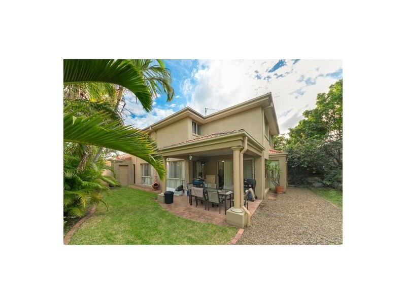 16 Oakridge Place, Molendinar QLD 4214