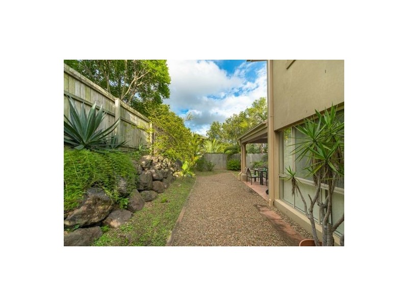 16 Oakridge Place, Molendinar QLD 4214