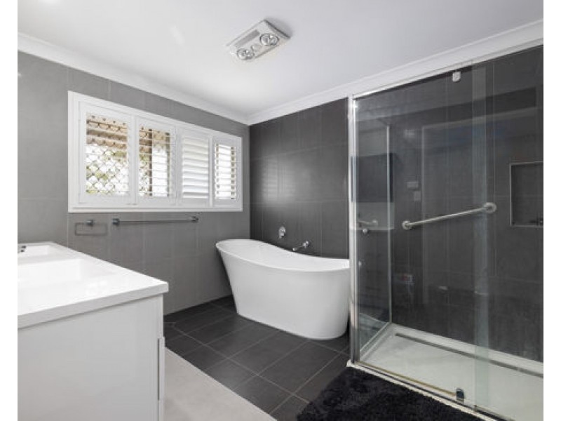 48 Tanglewood St, Middle Park QLD 4074