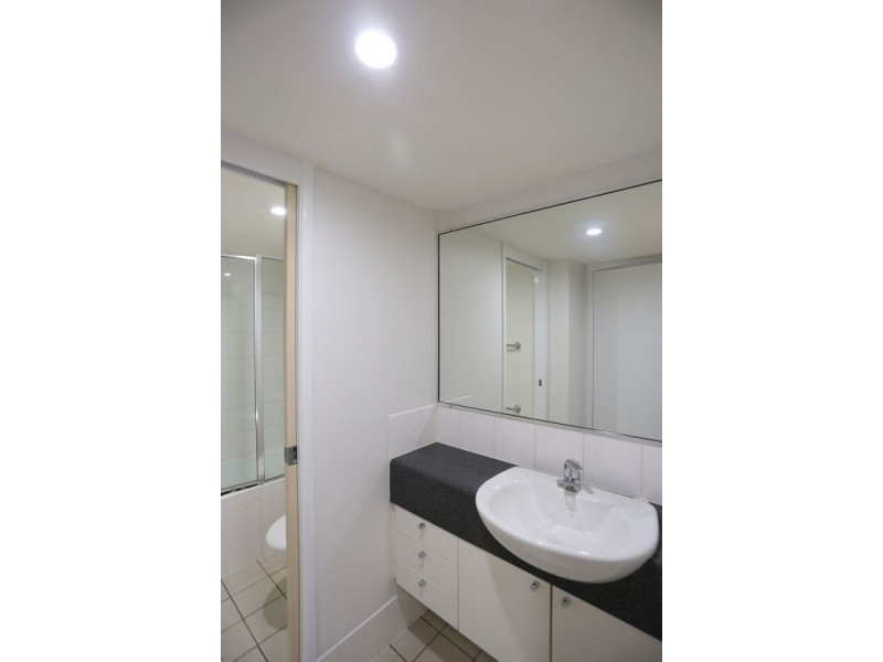 21/7 landsborough tce, Toowong QLD 4066