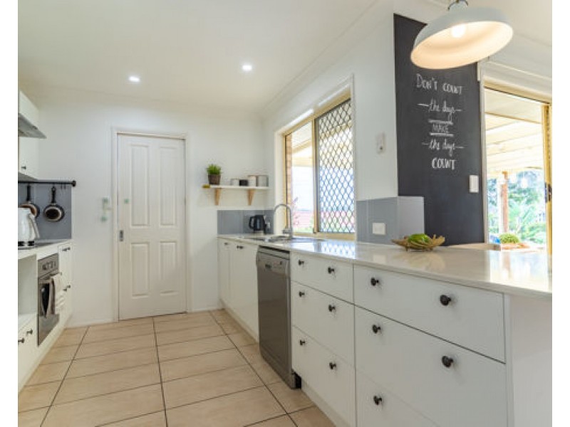 10 midway terrace, Pacific Pines QLD 4211