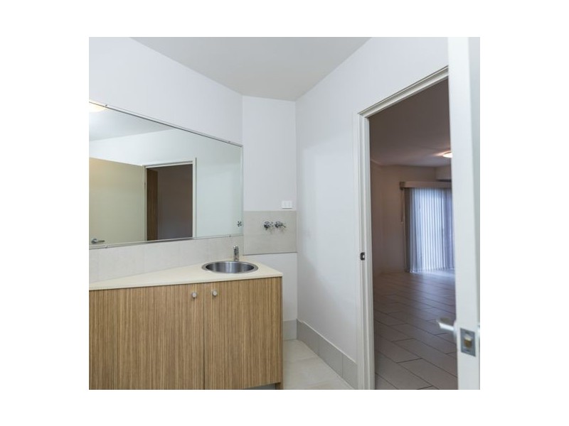 1 25 Park Road, Yeronga QLD 4104