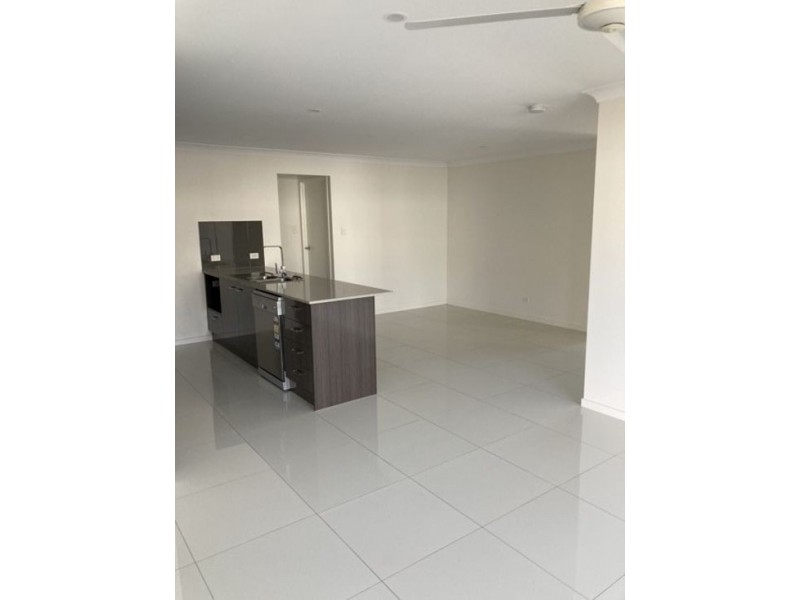 15 Altitude Drive, Pimpama QLD 4209