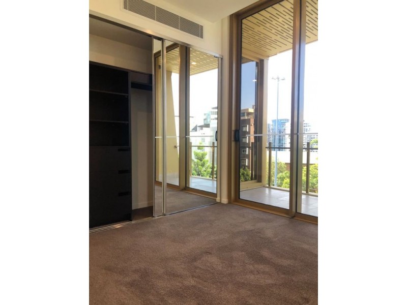 308 25 Shafston avenue, Kangaroo Point QLD 4169