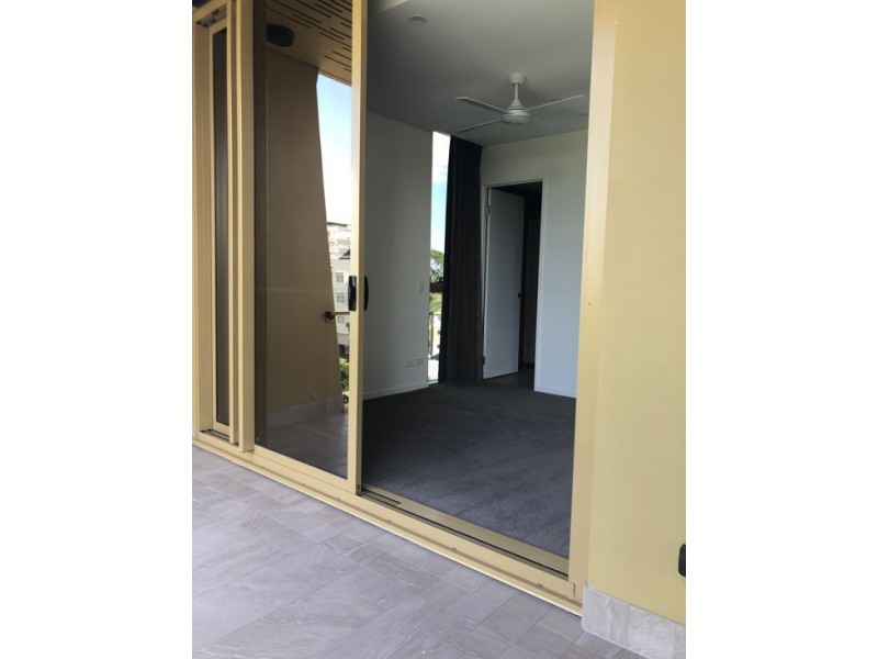 308 25 Shafston avenue, Kangaroo Point QLD 4169