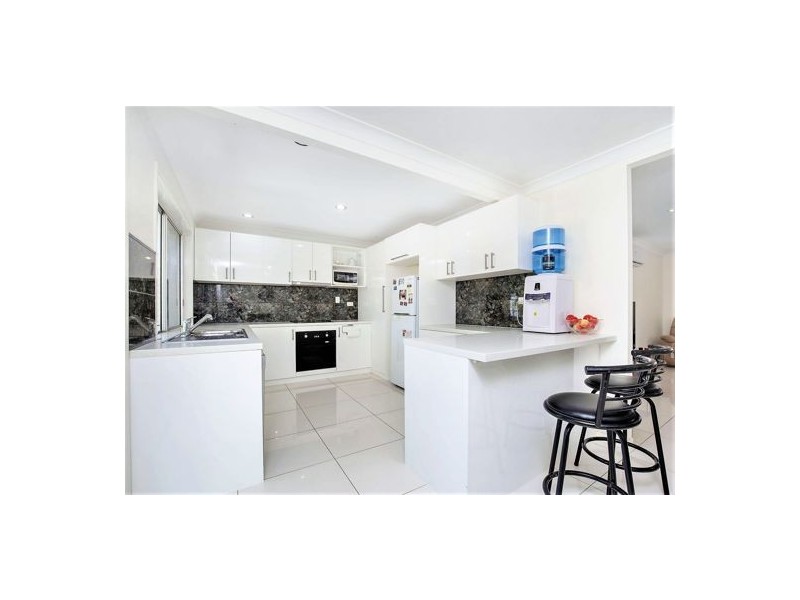 35 Barbaralla Drive, Springwood QLD 4127