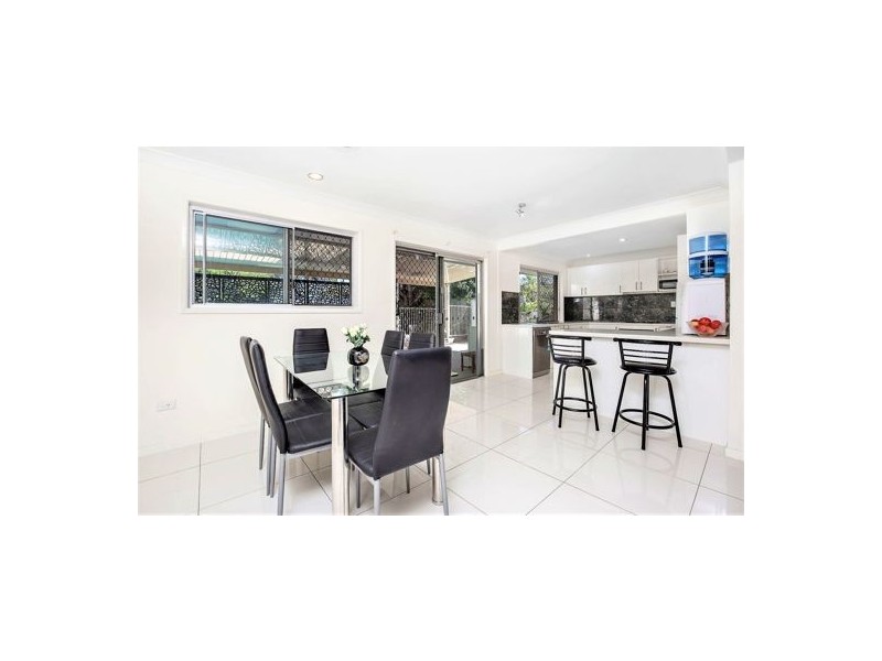 35 Barbaralla Drive, Springwood QLD 4127