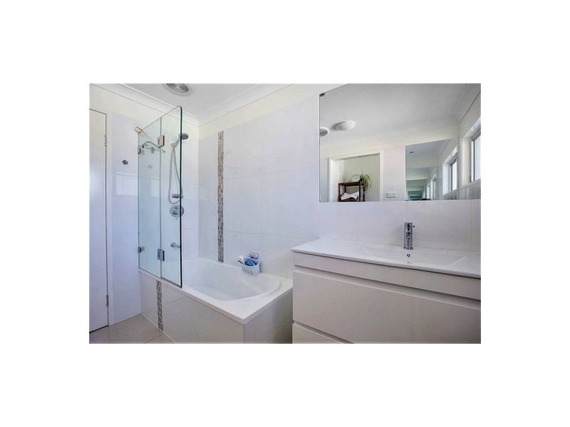 35 Barbaralla Drive, Springwood QLD 4127