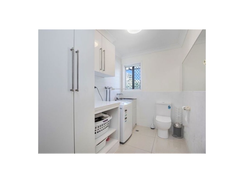 35 Barbaralla Drive, Springwood QLD 4127