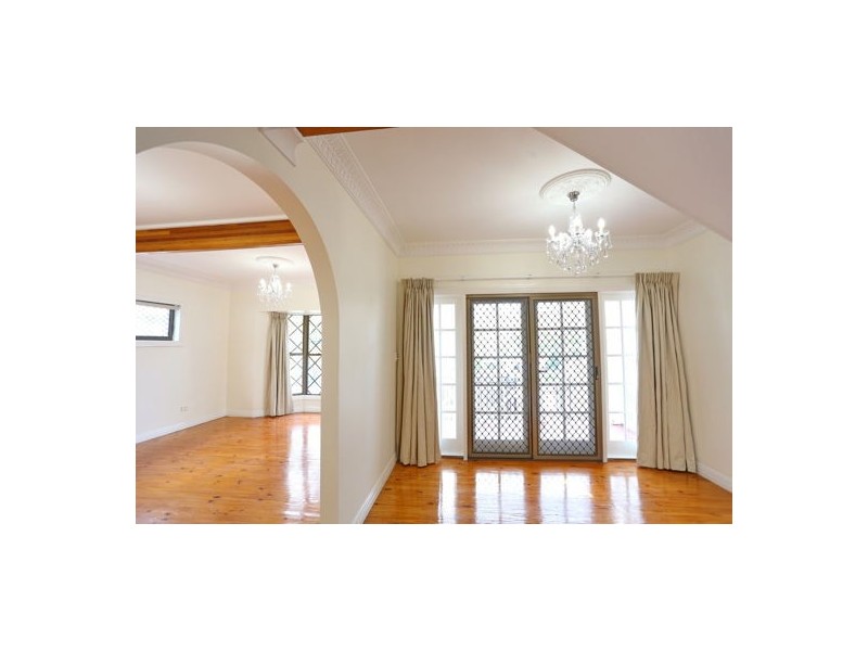 13 Orchard St, Toowong QLD 4066