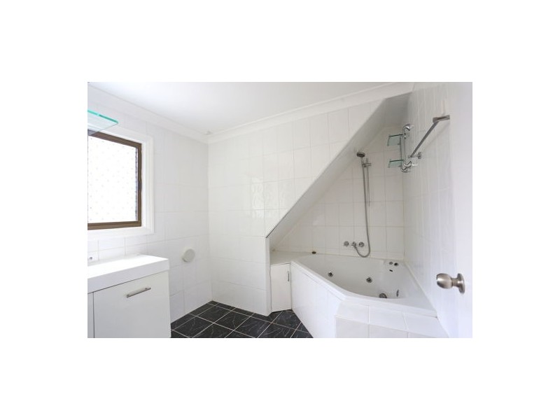 13 Orchard St, Toowong QLD 4066