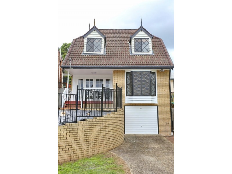 13 Orchard St, Toowong QLD 4066