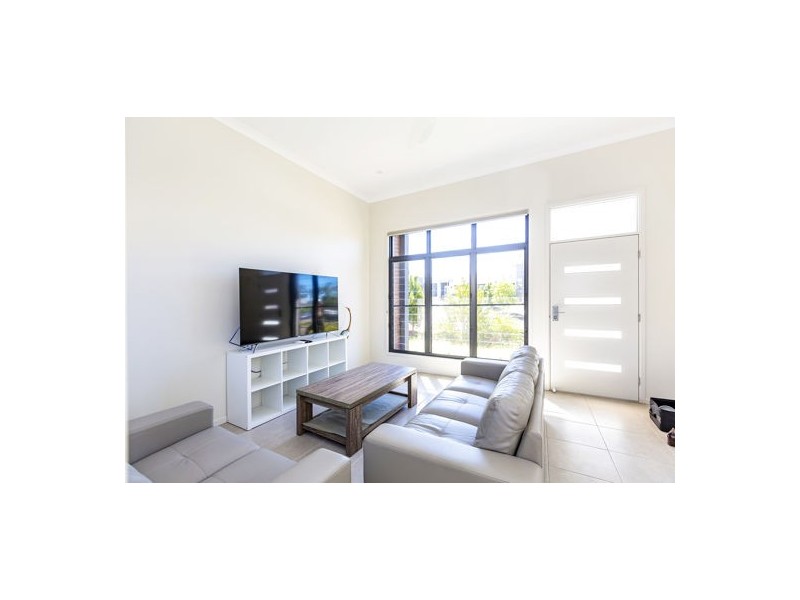 10 Rivina Cct, Coomera QLD 4209