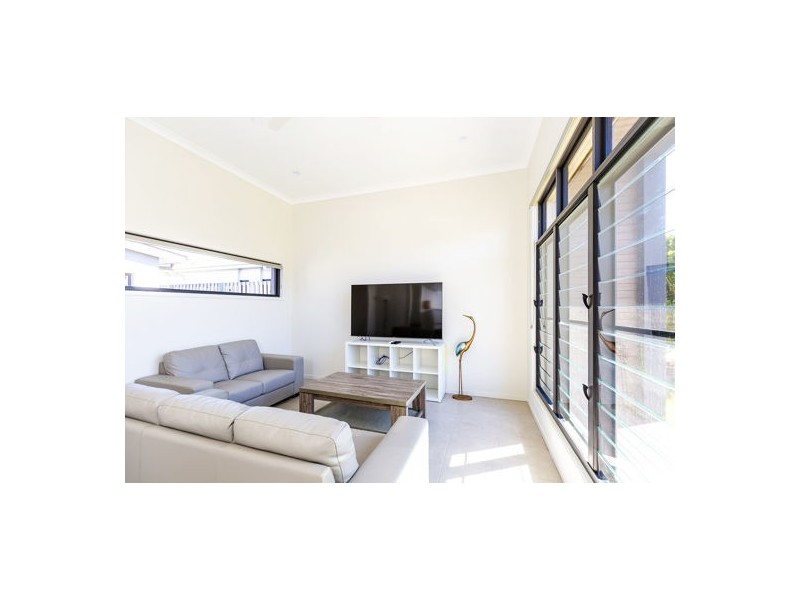 10 Rivina Cct, Coomera QLD 4209