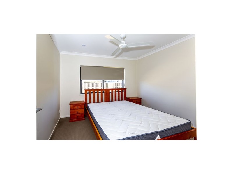 10 Rivina Cct, Coomera QLD 4209