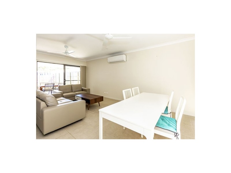 10 Rivina Cct, Coomera QLD 4209