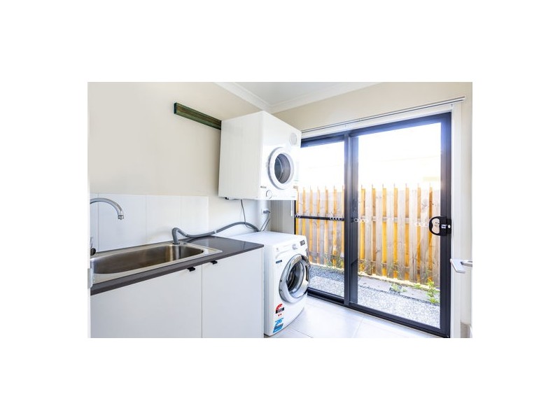 10 Rivina Cct, Coomera QLD 4209