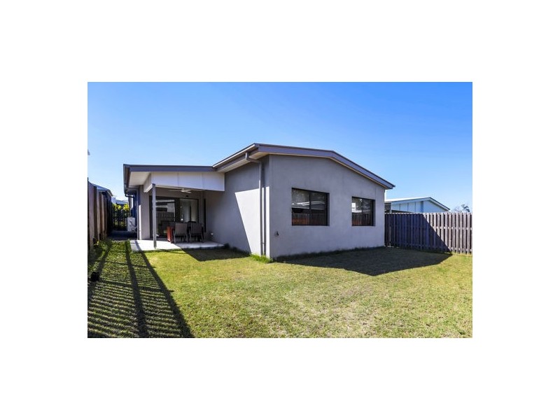 10 Rivina Cct, Coomera QLD 4209