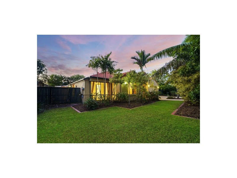 111 Lake Eyre Crescent, Parkinson QLD 4115