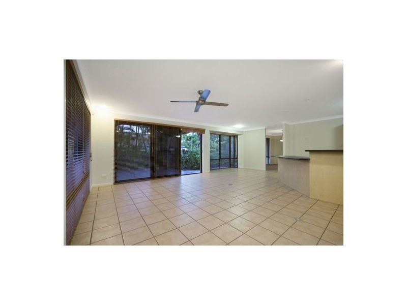 111 Lake Eyre Crescent, Parkinson QLD 4115