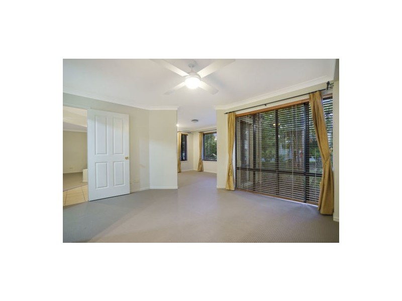 111 Lake Eyre Crescent, Parkinson QLD 4115