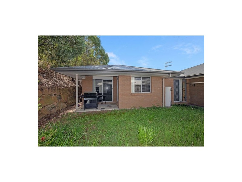 2/18 Bahrs Point Drive, Bahrs Scrub QLD 4207